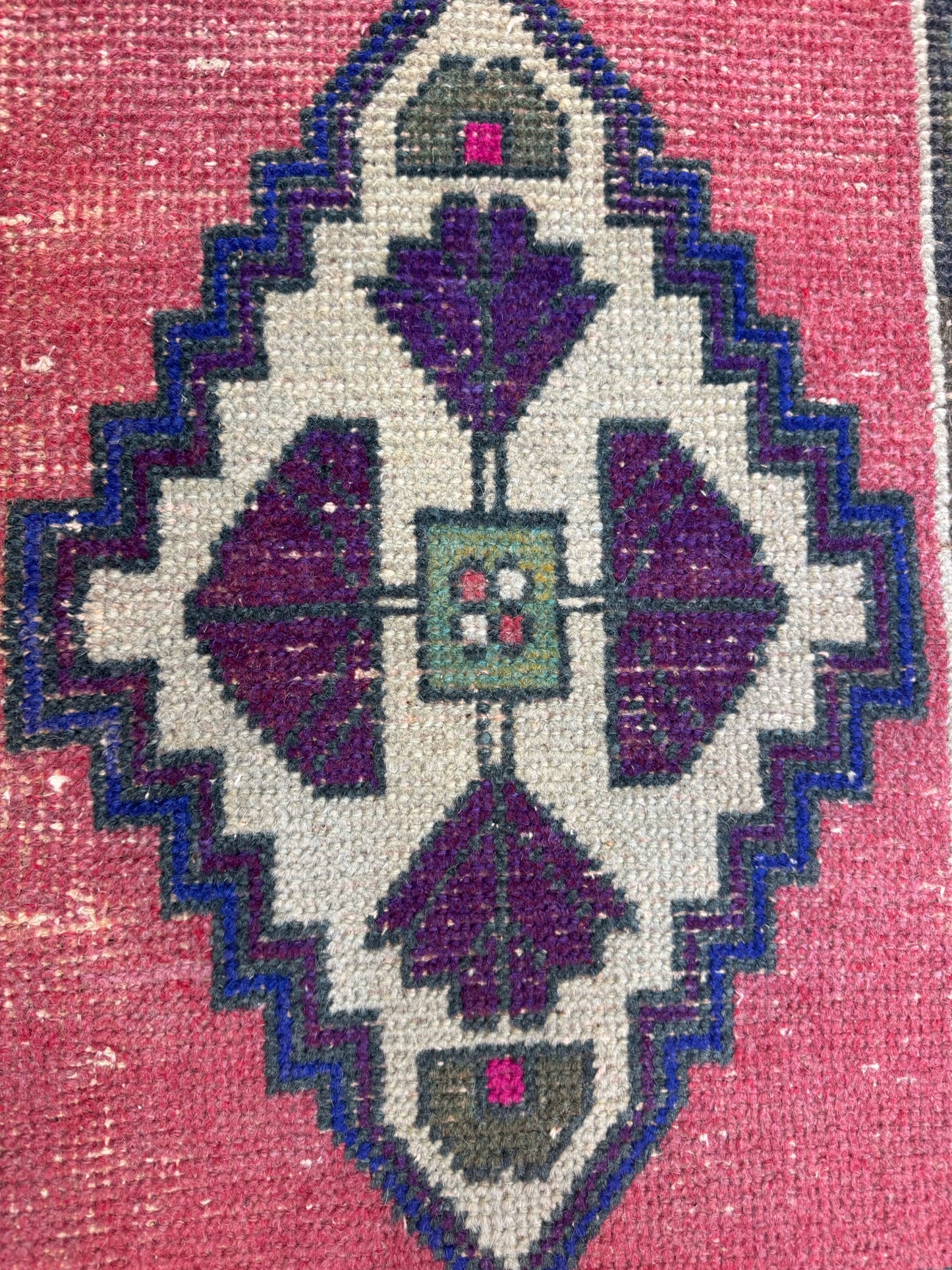 1.8'x3.6' Turkish Rug