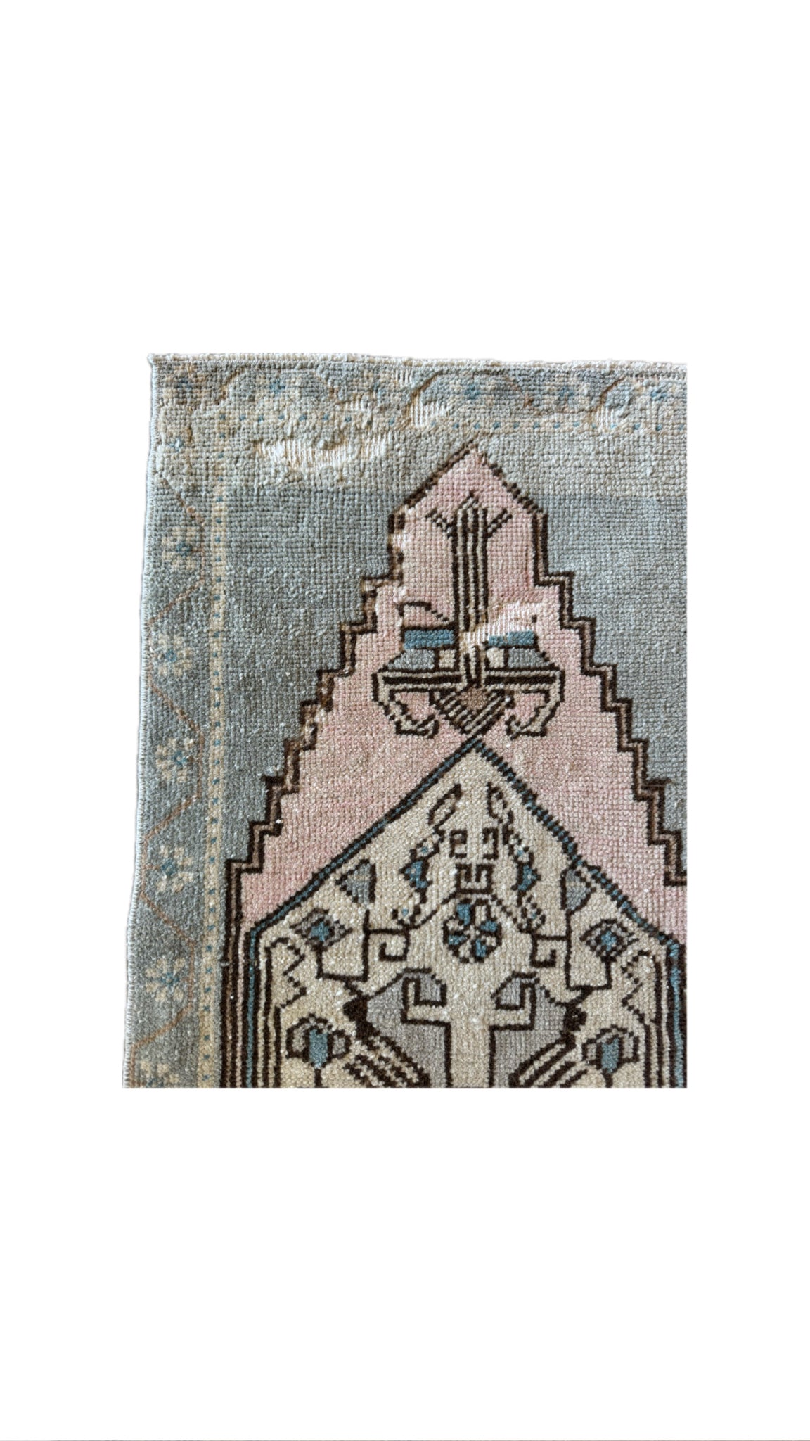 1.5'x3.2' Turkish Mini Rug