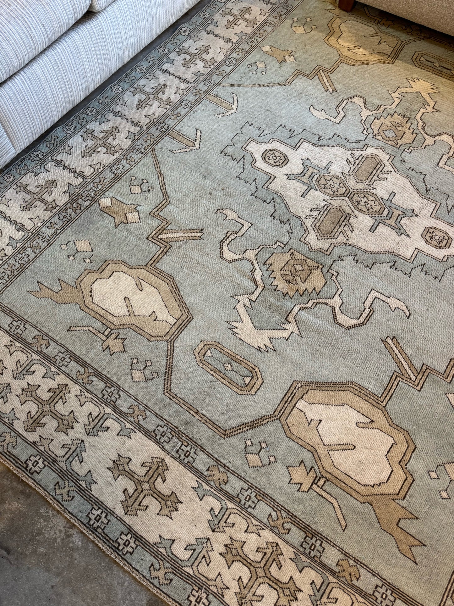 8.7'x10.9' Vintage Turkish Rug