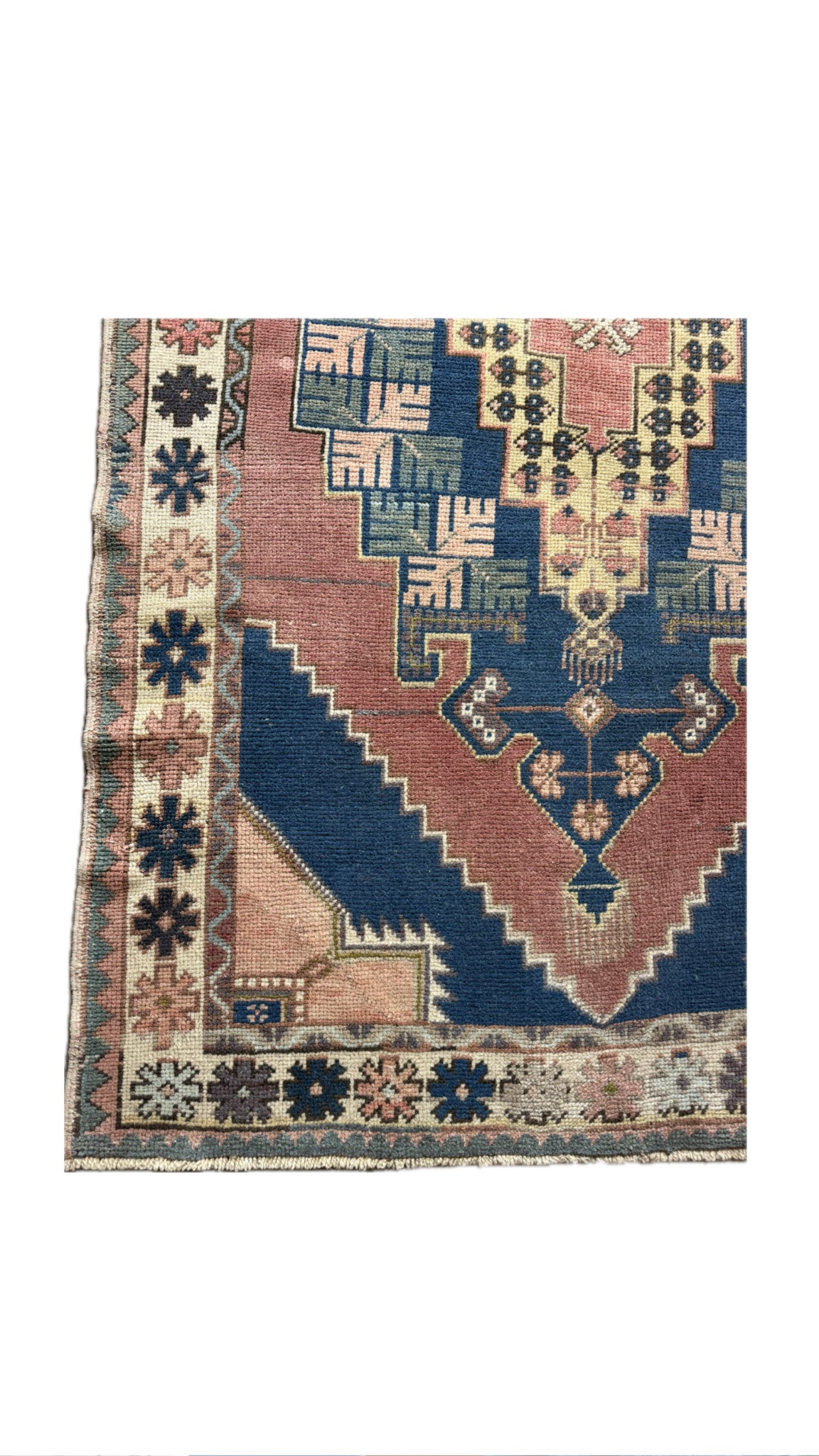 4.6'x8.6' Vintage Turkish Rug