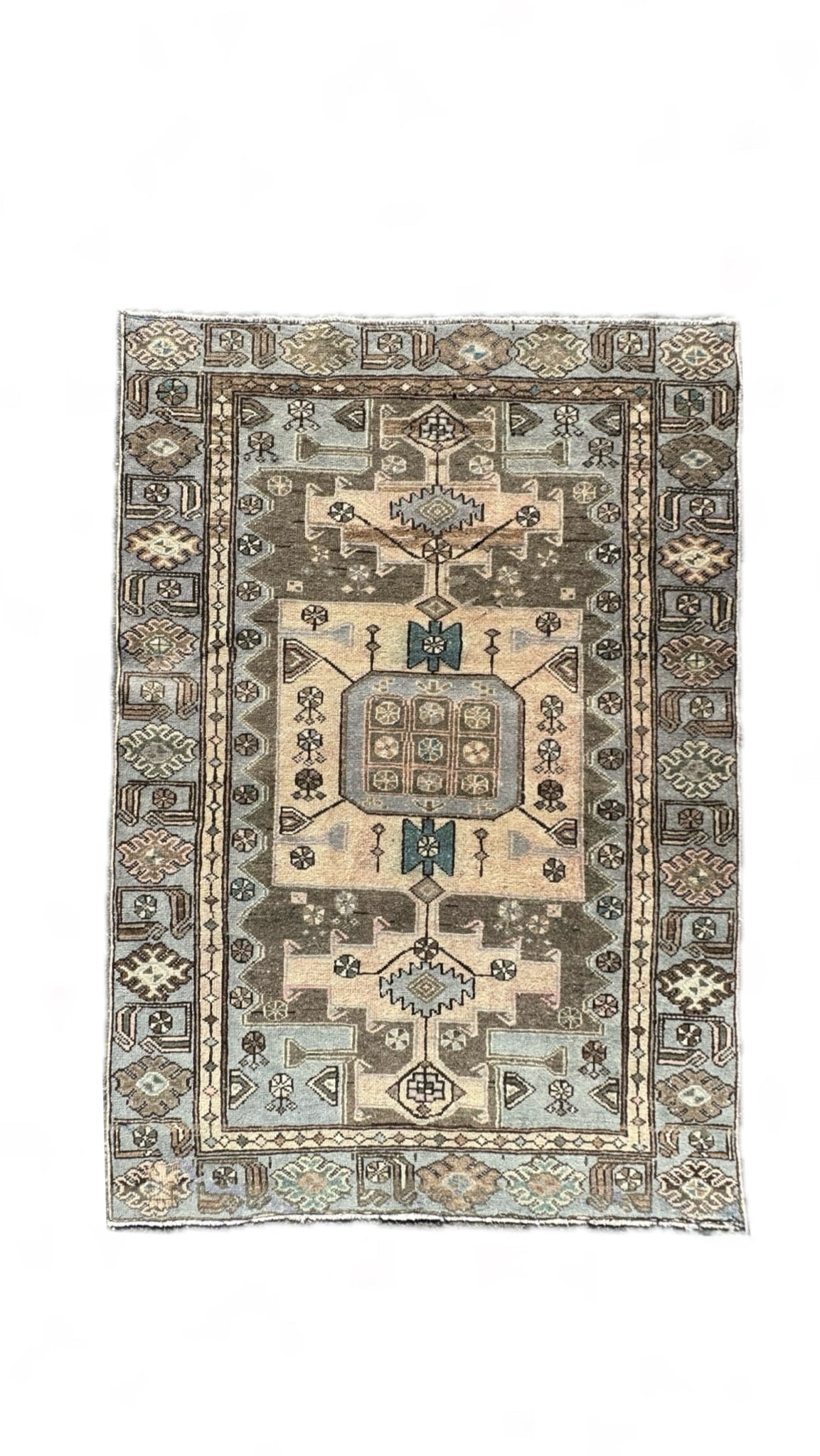 3.9'x5.6' Vintage Turkish Rug