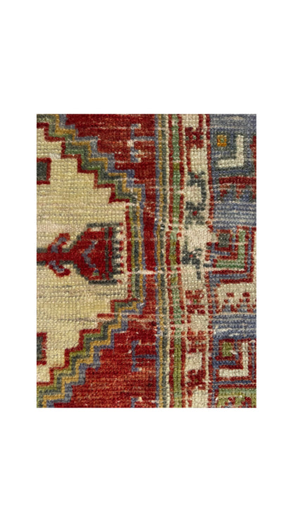 2.5'x4.8' Vintage Turkish Rug