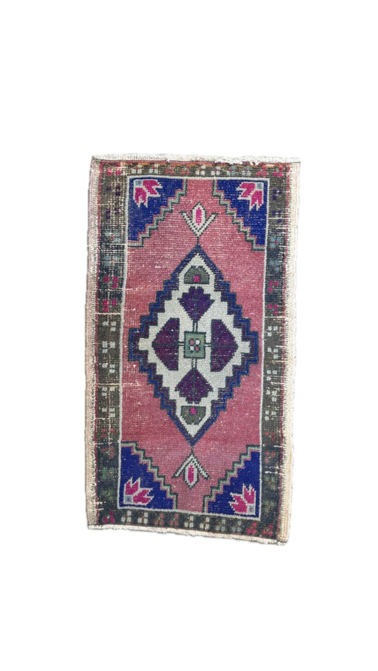 1.8'x3.6' Turkish Rug
