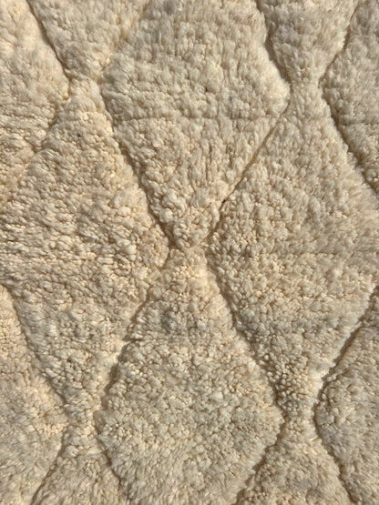 2.1'x3.4' Moroccan Rug
