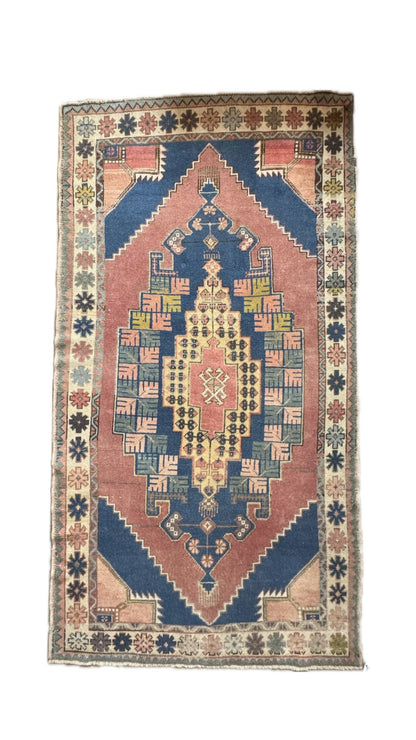 4.6'x8.6' Vintage Turkish Rug