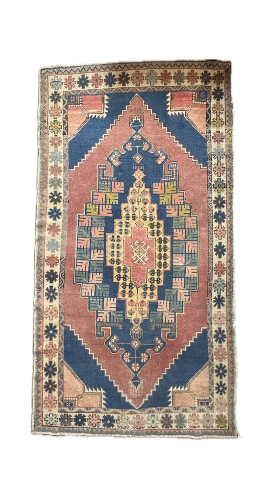 4.6'x8.6' Vintage Turkish Rug