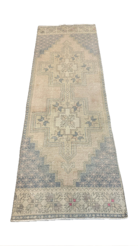 2.9'x8' Vintage Turkish Rug