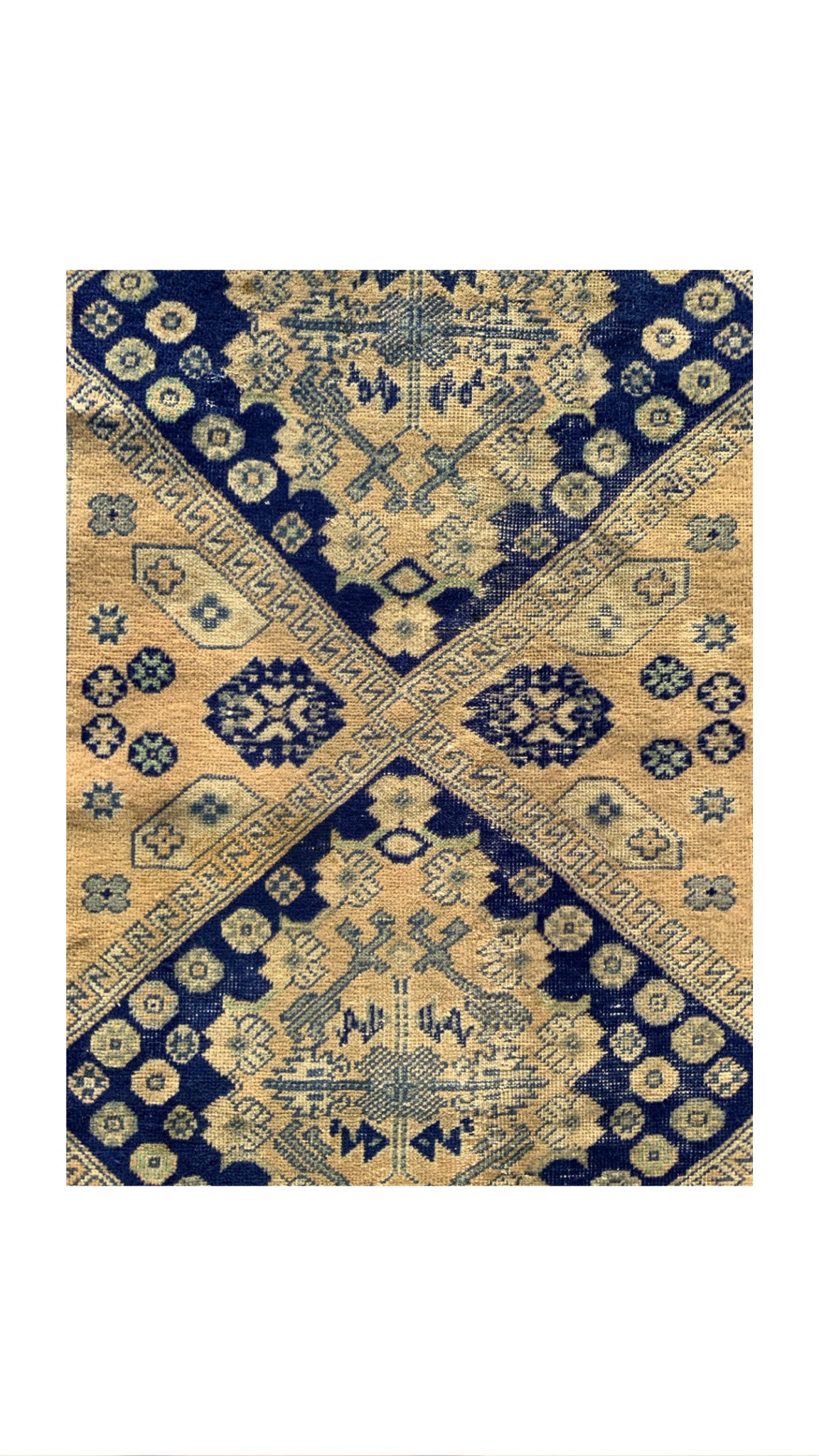 3.4'x6.2' Vintage Turkish Rug