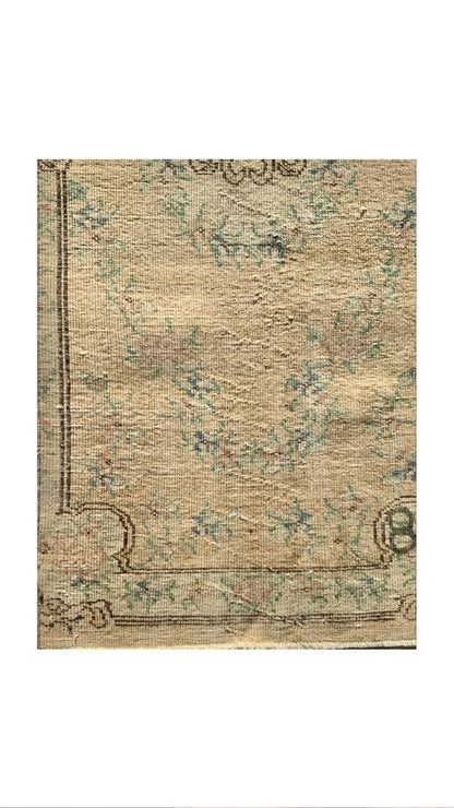 2.3'x6' Vintage Turkish Rug