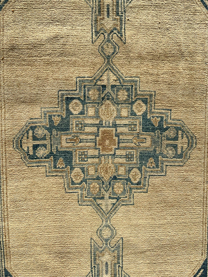 4.1'x6.8' Vintage Persian Rug