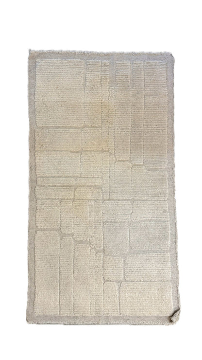 2.9'x5.4' Moroccan Rug