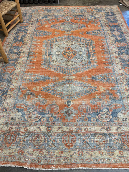 7.9'x11 Turkish Area Rug