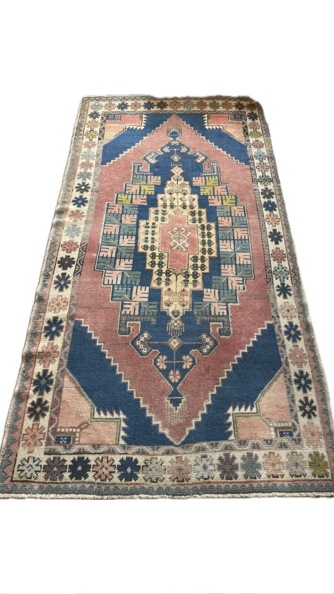 4.6'x8.6' Vintage Turkish Rug