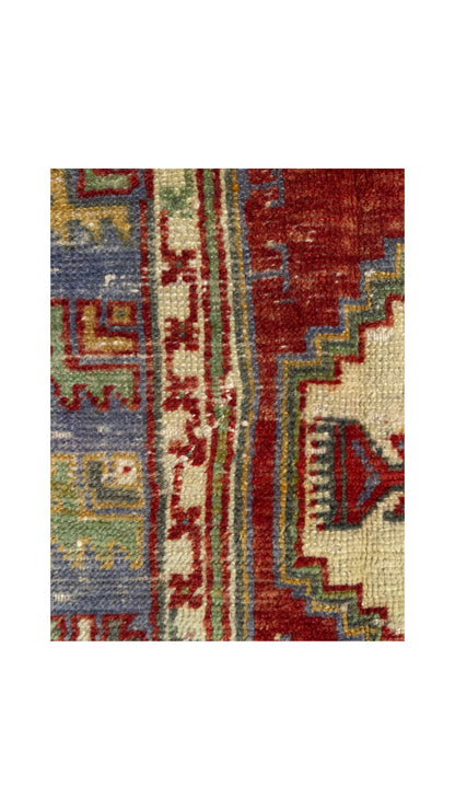 2.5'x4.8' Vintage Turkish Rug