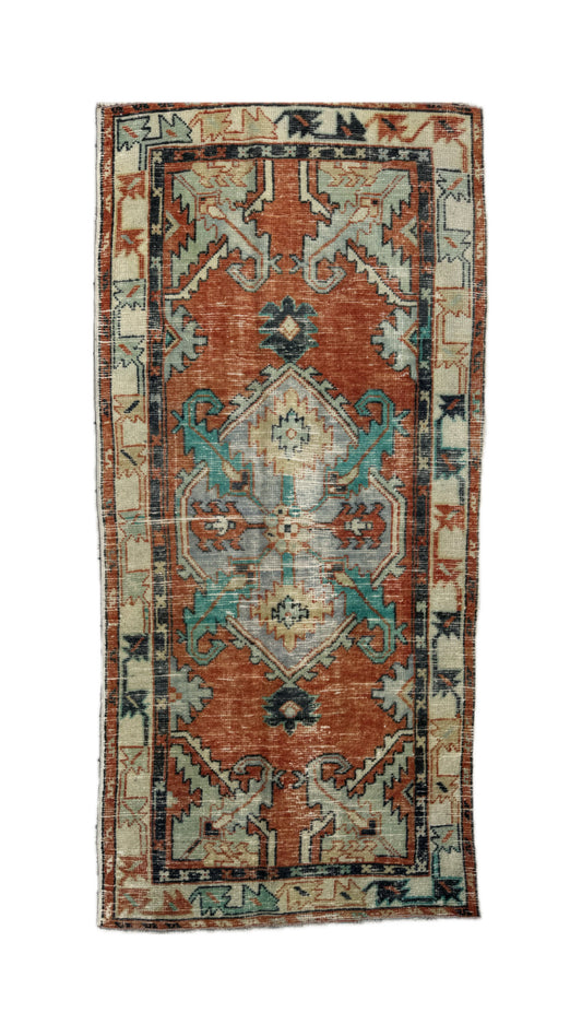 2.7'x5.9' Vintage Turkish Rug