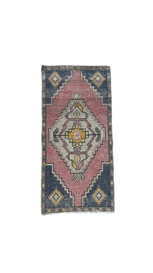 1.6''x3' Turkish Mini Rug
