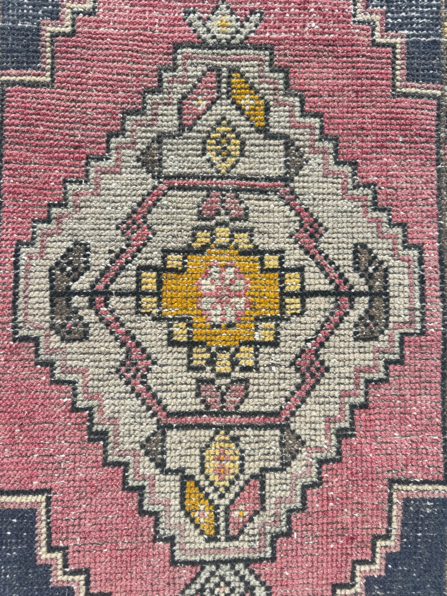 1.6''x3' Turkish Mini Rug