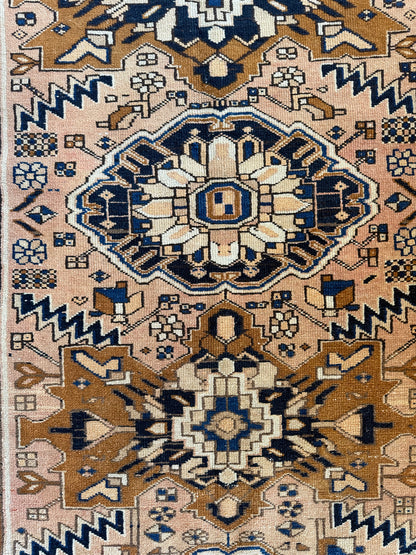 2.8'x9.6' Vintage Turkish Rug