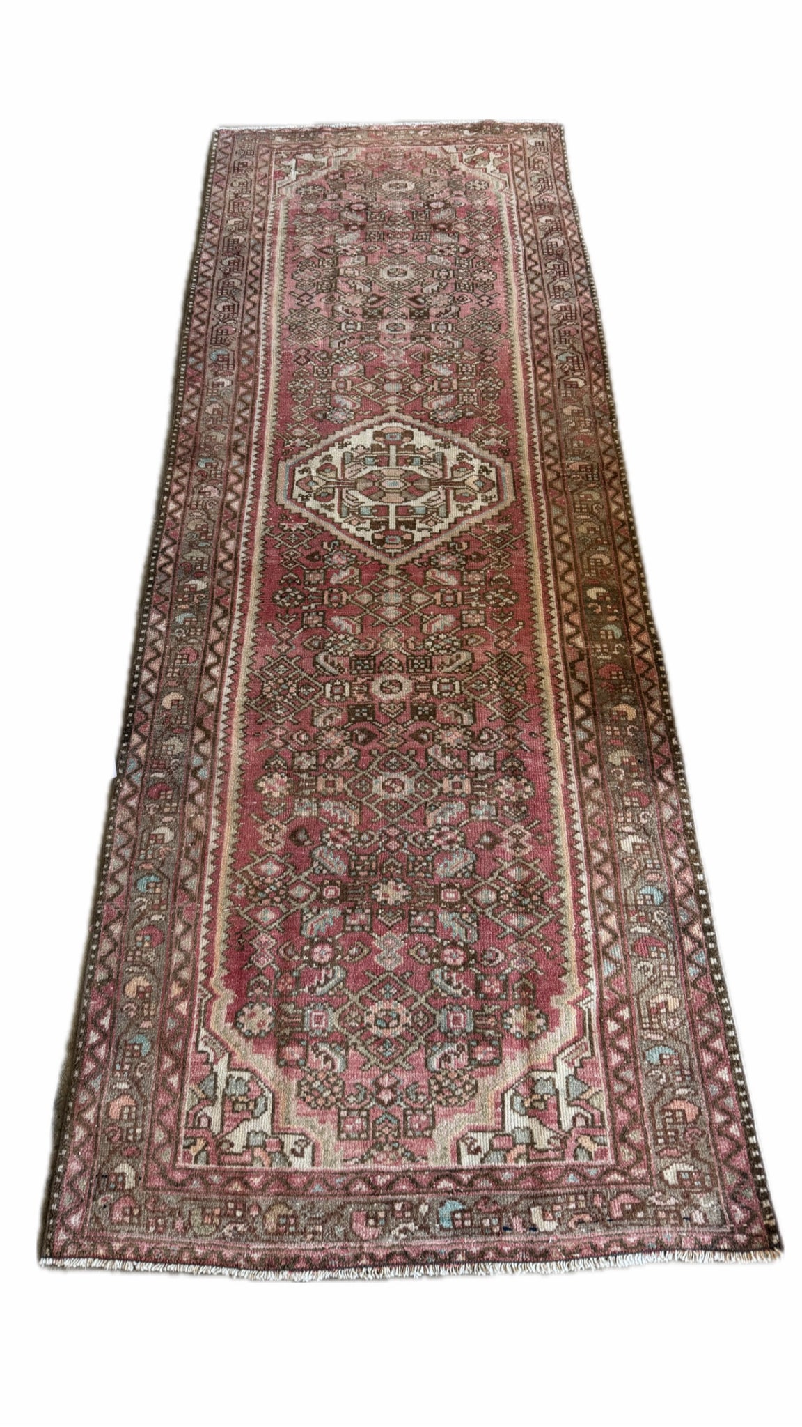 3.7'x9.6' Vintage Turkish Rug