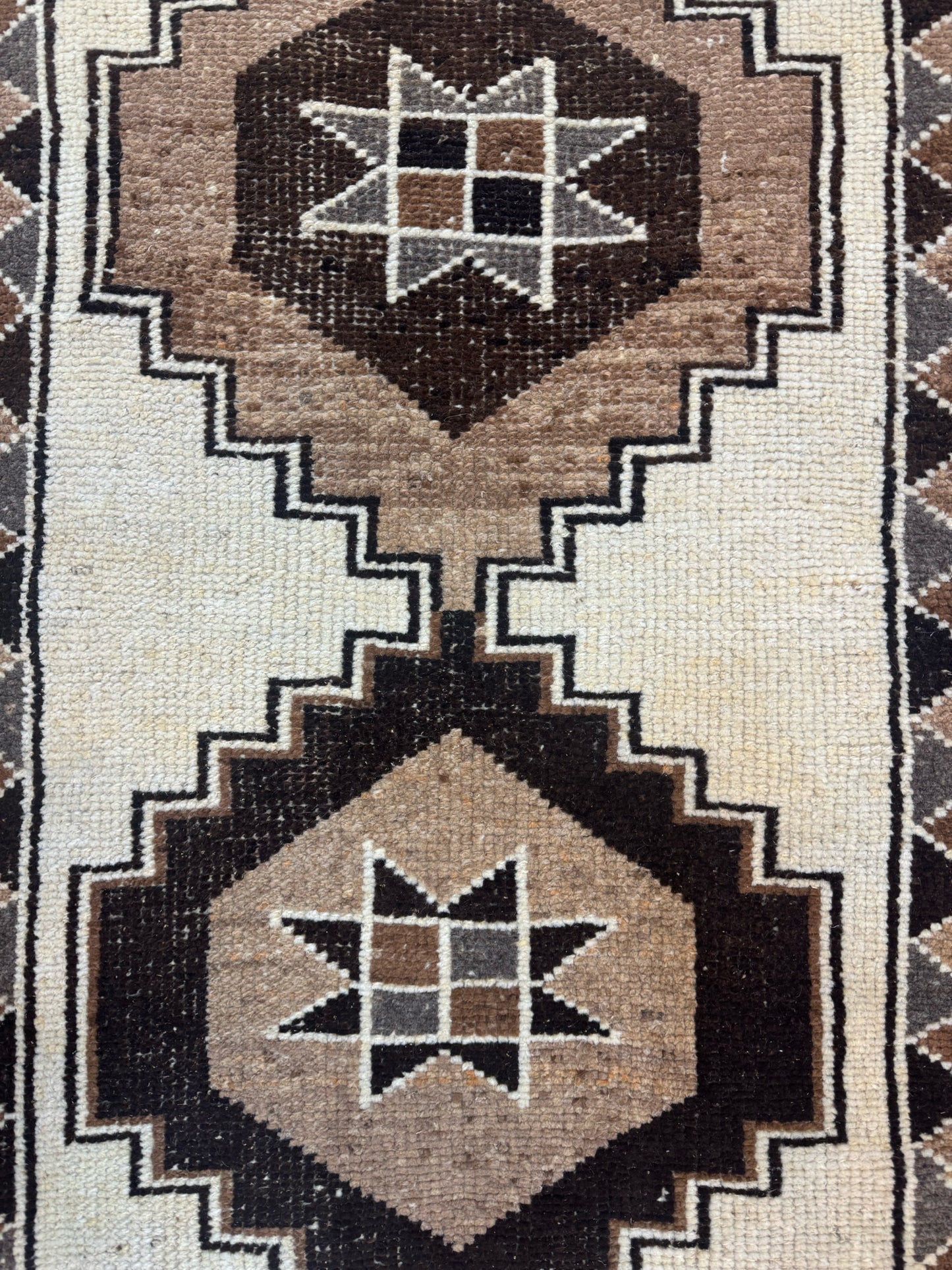 2.9'x12.3' Moroccan Rug