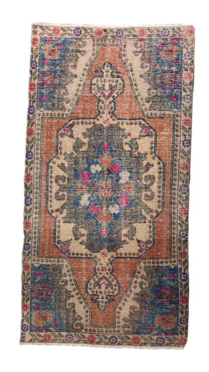 5.2'x7' Vintage Turkish Rug
