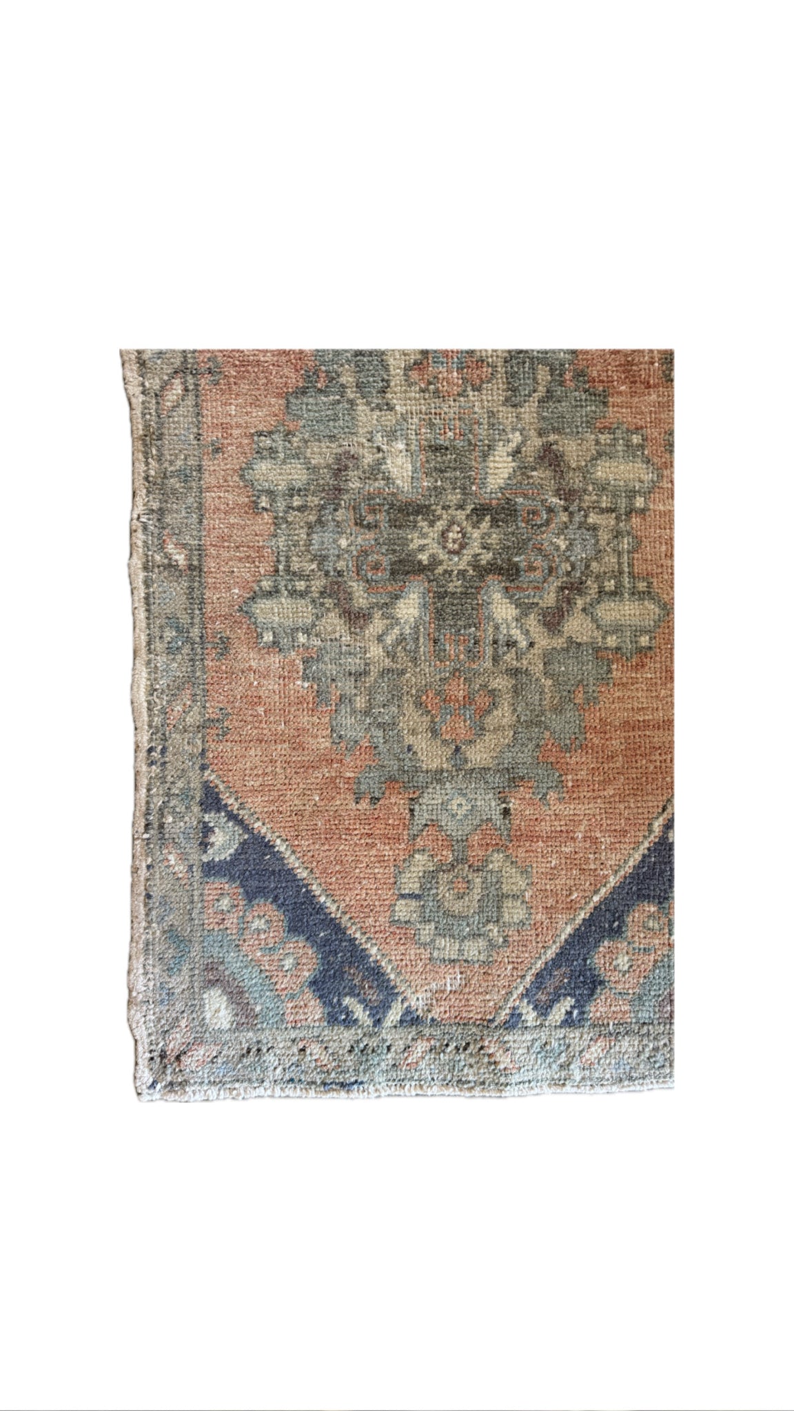 1.8'x2.9' Vintage Mini Rug