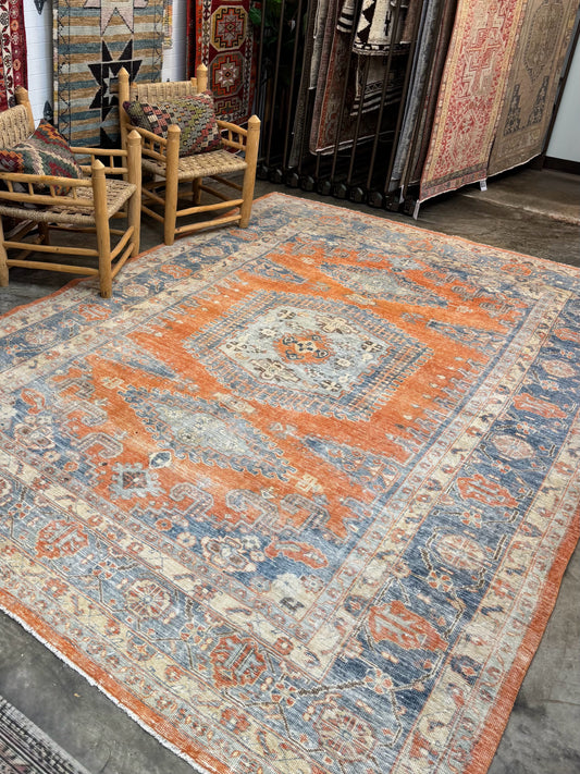 7.9'x11 Turkish Area Rug